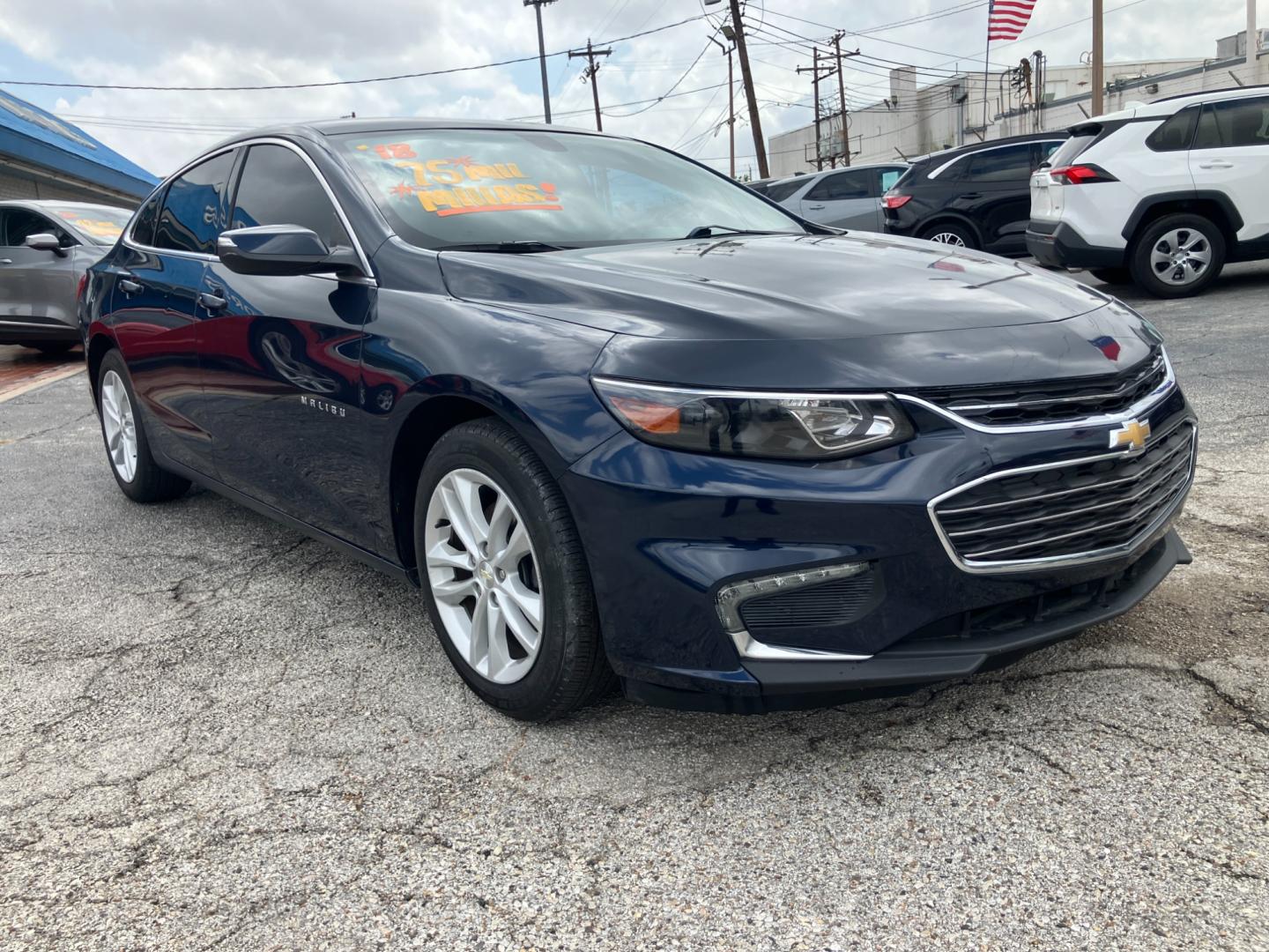 2018 BLUE /BLACK Chevrolet Malibu LT (1G1ZD5ST2JF) with an 1.5L L4 DOHC 16V engine, 6A transmission, located at 1842 Wirt Road, Houston, TX, 77055, (713) 973-3903, 29.805330, -95.484787 - Photo#6