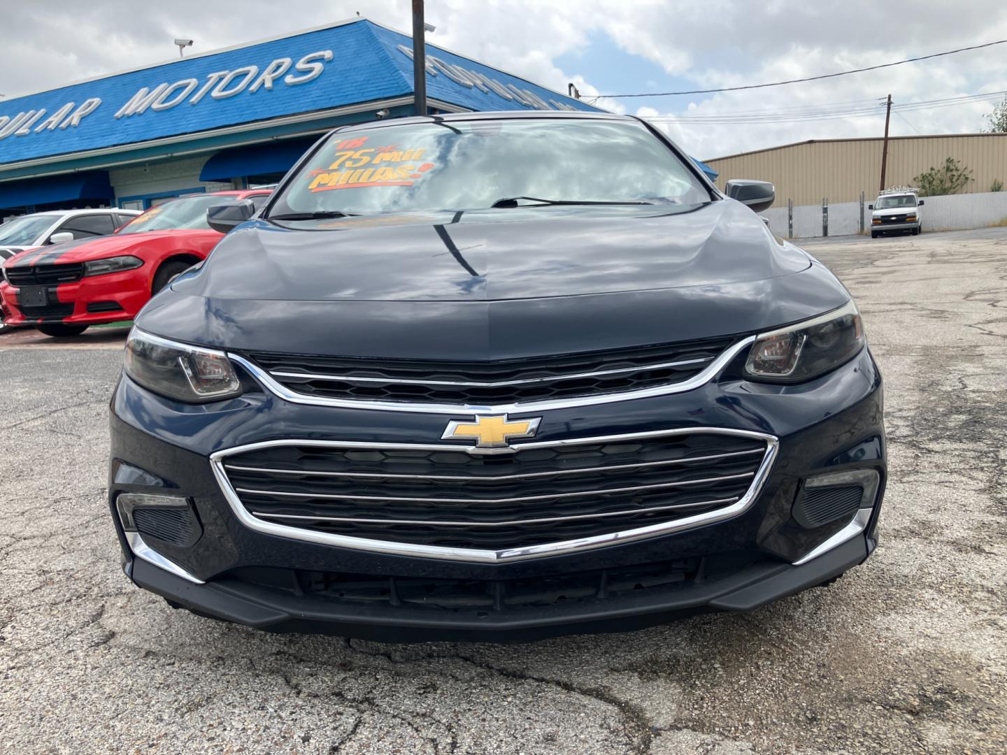 2018 BLUE /BLACK Chevrolet Malibu LT (1G1ZD5ST2JF) with an 1.5L L4 DOHC 16V engine, 6A transmission, located at 1842 Wirt Road, Houston, TX, 77055, (713) 973-3903, 29.805330, -95.484787 - Photo#7