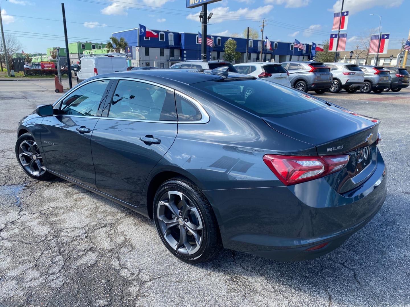 2021 Gray /GRAY Chevrolet Malibu LT (1G1ZD5ST6MF) with an 1.5L L4 DOHC 16V engine, 6A transmission, located at 1842 Wirt Road, Houston, TX, 77055, (713) 973-3903, 29.805330, -95.484787 - Photo#1