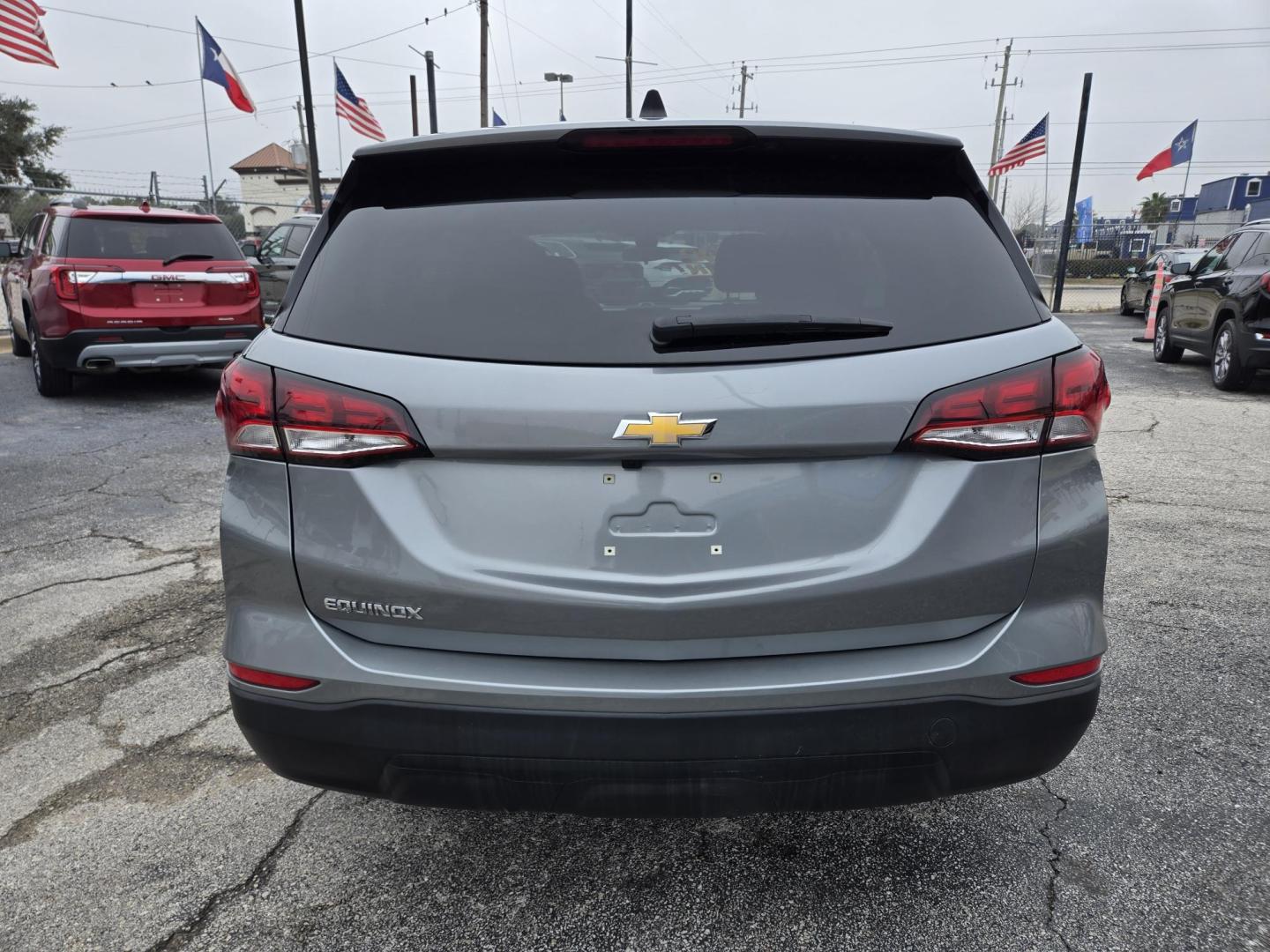 2023 Gray /SILVER Chevrolet Equinox (3GNAXHEG6PL) , located at 1842 Wirt Road, Houston, TX, 77055, (713) 973-3903, 29.805330, -95.484787 - Photo#3