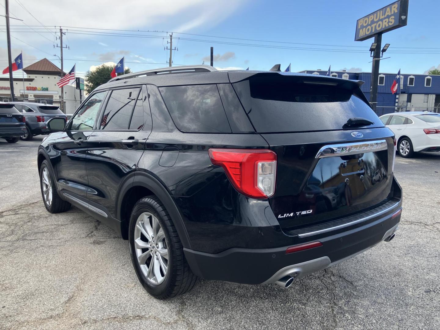 2021 Ford Explorer Limited (1FMSK7FH7MG) with an 2.3L L4 DOHC 16V engine, 10A transmission, located at 1842 Wirt Road, Houston, TX, 77055, (713) 973-3903, 29.805330, -95.484787 - Photo#2