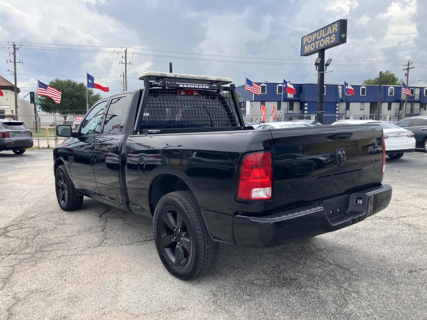 2021 Black /Gray RAM 1500 Classic Tradesman Quad Cab 4WD (1C6RR7FG6MS) with an 3.6L V6 DOHC 24V FFV engine, 8A transmission, located at 1842 Wirt Road, Houston, TX, 77055, (713) 973-3903, 29.805330, -95.484787 - Photo#6