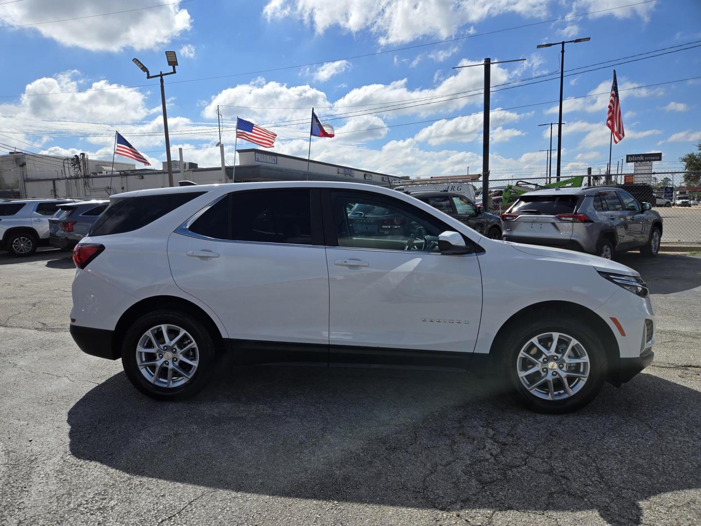 2023 White Chevrolet Equinox LT AWD (3GNAXUEG7PL) with an 1.5L L4 DOHC 16V TURBO engine, 6A transmission, located at 1842 Wirt Road, Houston, TX, 77055, (713) 973-3903, 29.805330, -95.484787 - Photo#5