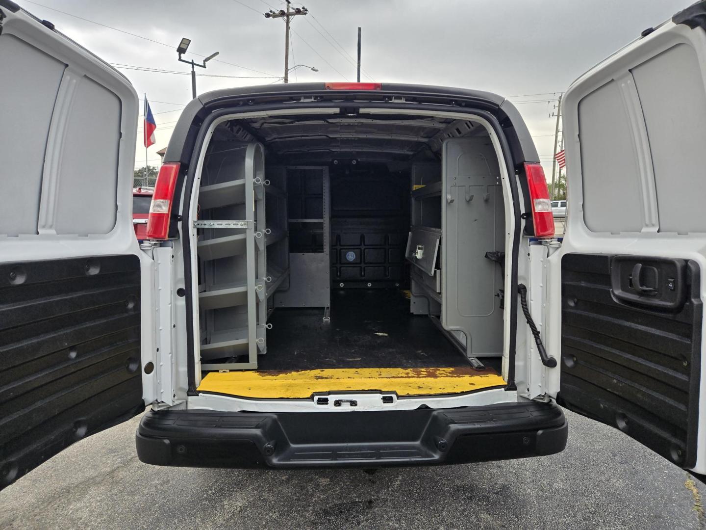 2020 White Chevrolet Express 2500 Cargo (1GCWGAFP5L1) with an 4.3L V6 engine, 6A transmission, located at 1842 Wirt Road, Houston, TX, 77055, (713) 973-3903, 29.805330, -95.484787 - Photo#13