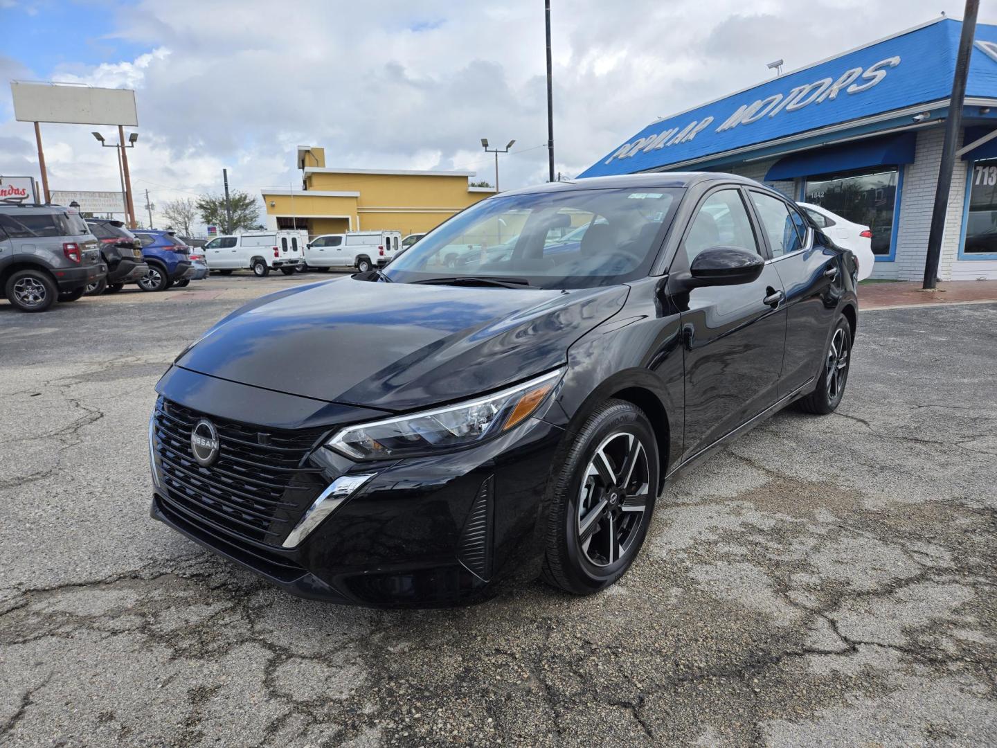 2024 Black Nissan Sentra SV (3N1AB8CV4RY) with an 1.8L L4 SFI DOHC 16V engine, CVT transmission, located at 1842 Wirt Road, Houston, TX, 77055, (713) 973-3903, 29.805330, -95.484787 - Photo#0