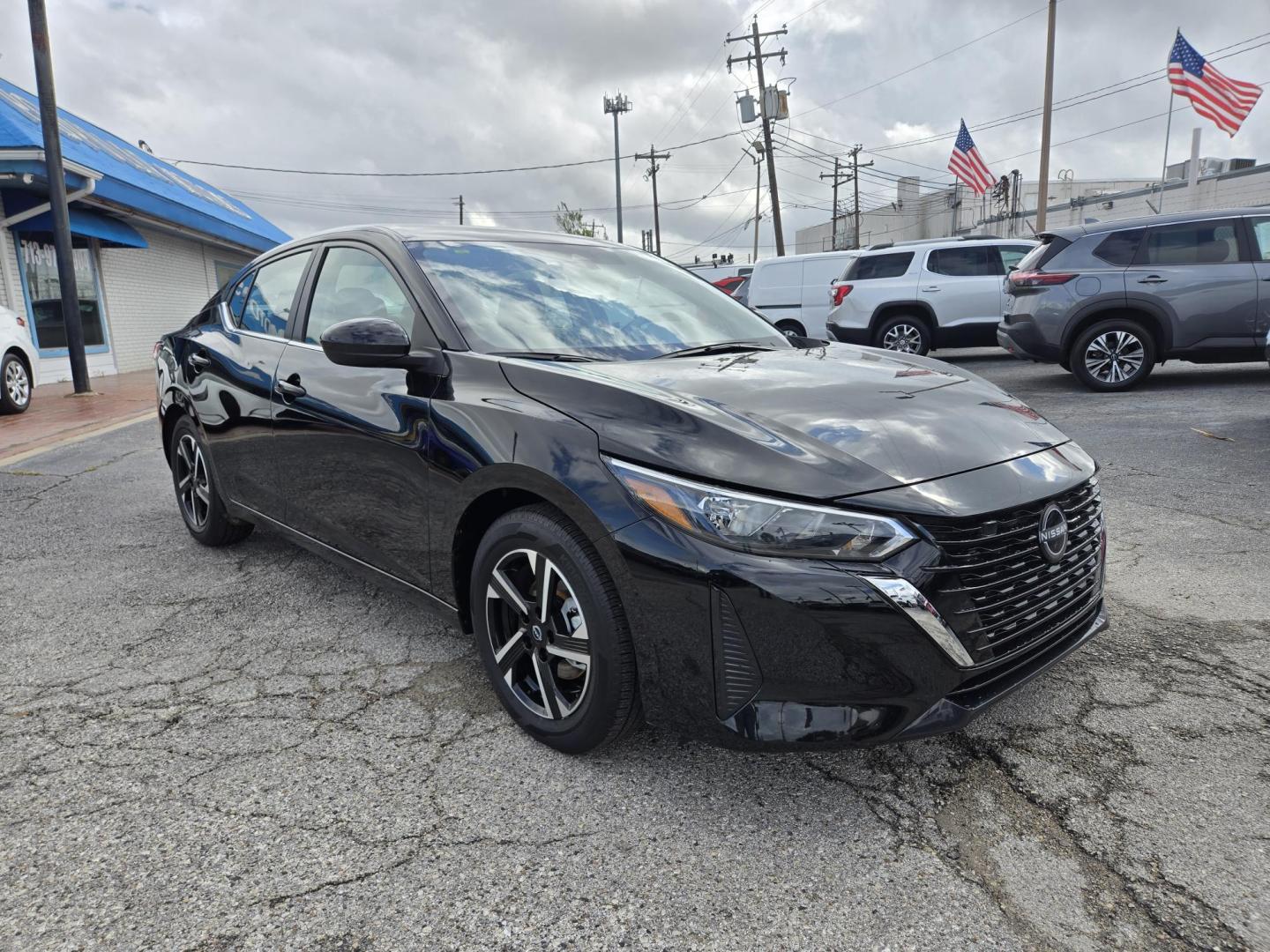 2024 Black Nissan Sentra SV (3N1AB8CV4RY) with an 1.8L L4 SFI DOHC 16V engine, CVT transmission, located at 1842 Wirt Road, Houston, TX, 77055, (713) 973-3903, 29.805330, -95.484787 - Photo#6