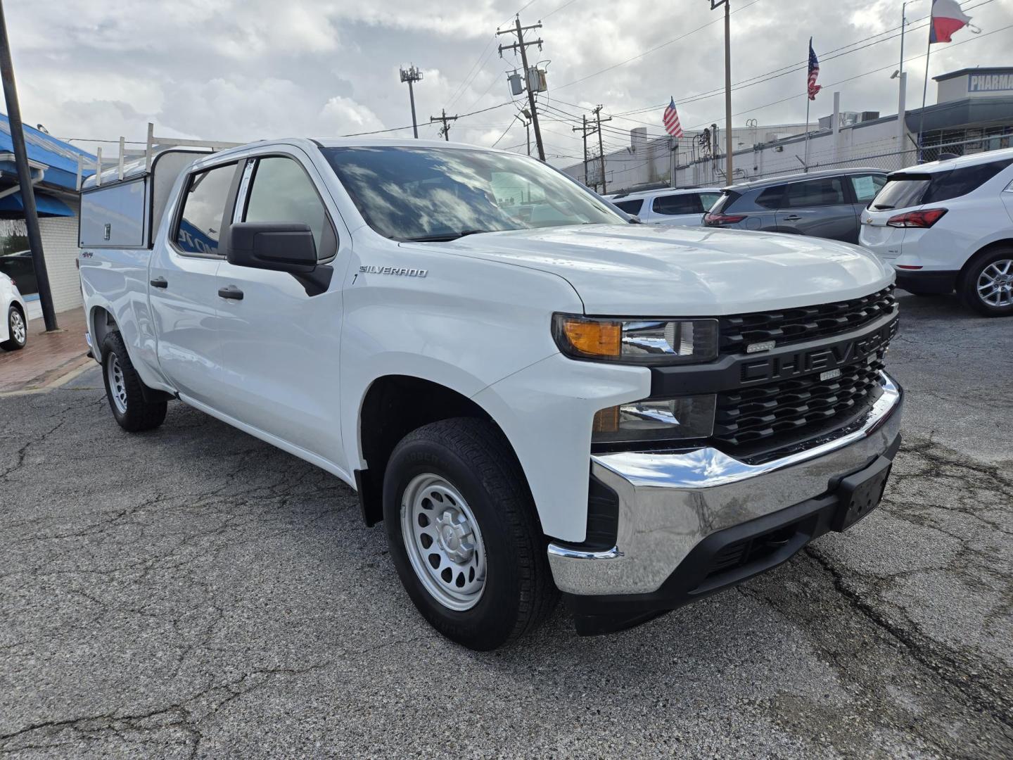 2020 White Chevrolet Silverado 1500 Work Truck Crew Cab Short Box 4WD (1GCPYAEH3LZ) with an 4.3L V6 engine, 6A transmission, located at 1842 Wirt Road, Houston, TX, 77055, (713) 973-3903, 29.805330, -95.484787 - Photo#6