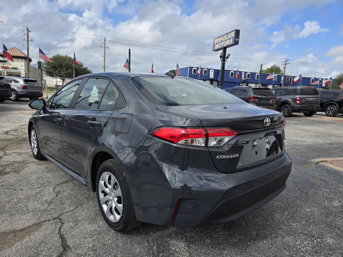 2024 Black Toyota Corolla LE (5YFB4MDE3RP) with an 2.0L L4 DOHC 16V engine, CVT transmission, located at 1842 Wirt Road, Houston, TX, 77055, (713) 973-3903, 29.805330, -95.484787 - Photo#2