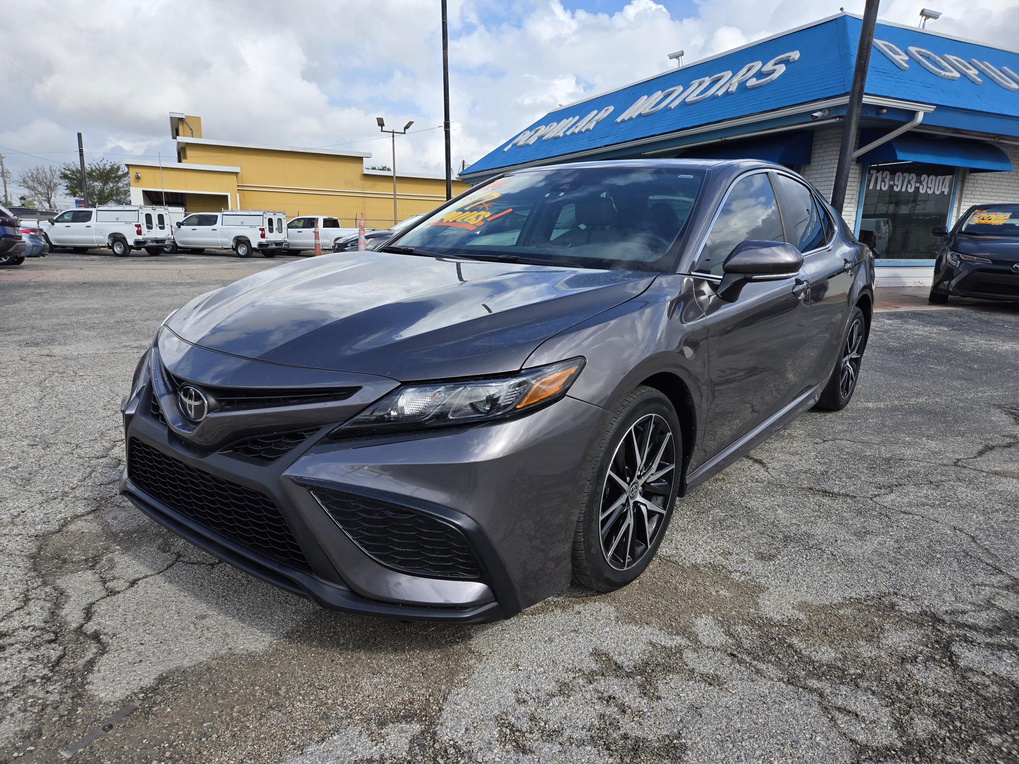 photo of 2023 Toyota Camry SE