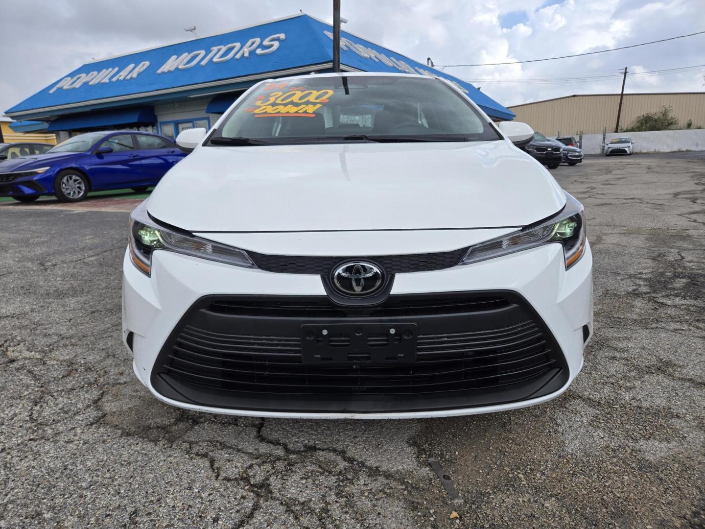 2024 White Toyota Corolla LE (5YFB4MDE7RP) with an 2.0L L4 DOHC 16V engine, CVT transmission, located at 1842 Wirt Road, Houston, TX, 77055, (713) 973-3903, 29.805330, -95.484787 - Photo#7