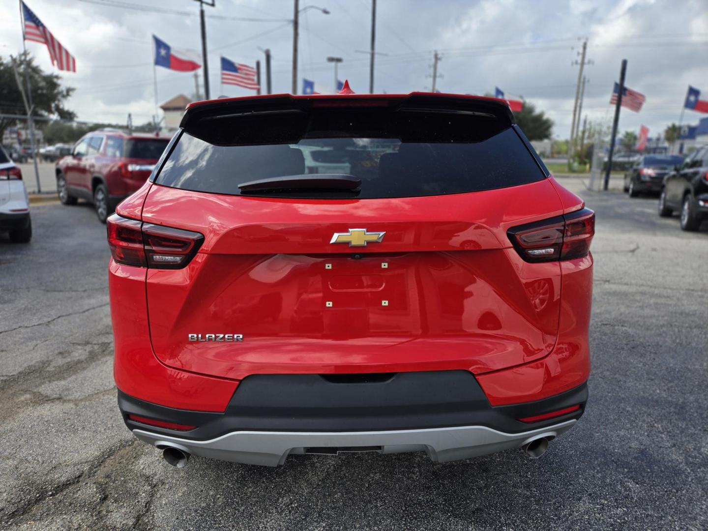 2023 Red Chevrolet Blazer 2LT (3GNKBCR47PS) with an 2.0L L4 DOHC 16 TURBO engine, 9A transmission, located at 1842 Wirt Road, Houston, TX, 77055, (713) 973-3903, 29.805330, -95.484787 - Photo#3