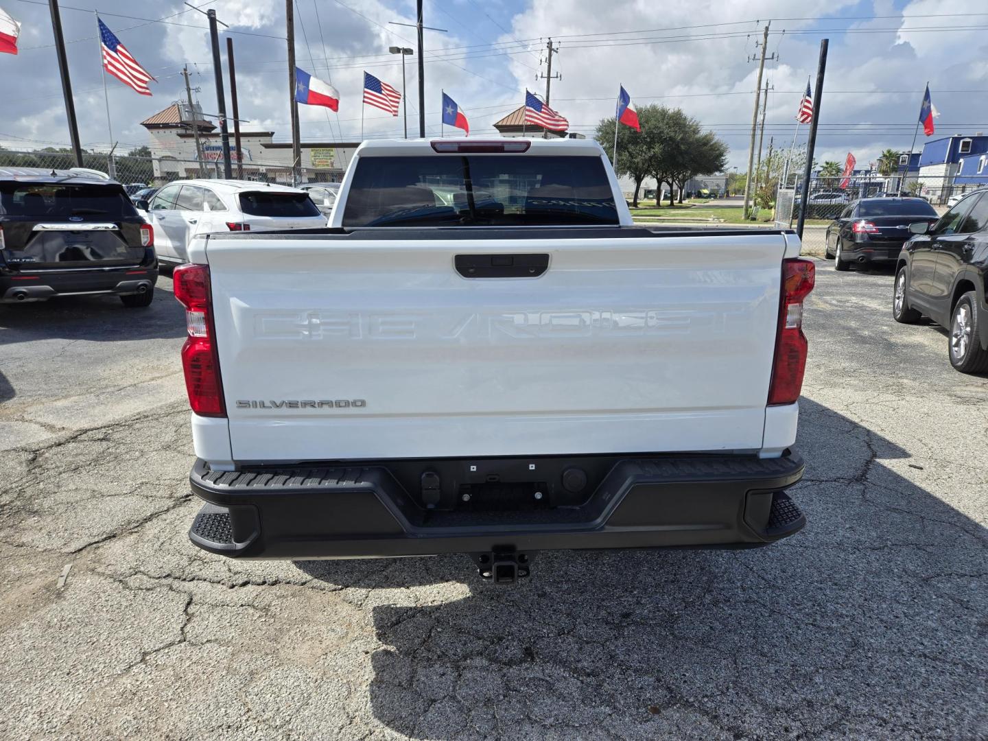 2020 White Chevrolet Silverado 1500 Work Truck Double Cab 4WD (1GCRYAEF8LZ) with an 5.3L V8 OHV 16V engine, 6A transmission, located at 1842 Wirt Road, Houston, TX, 77055, (713) 973-3903, 29.805330, -95.484787 - Photo#3