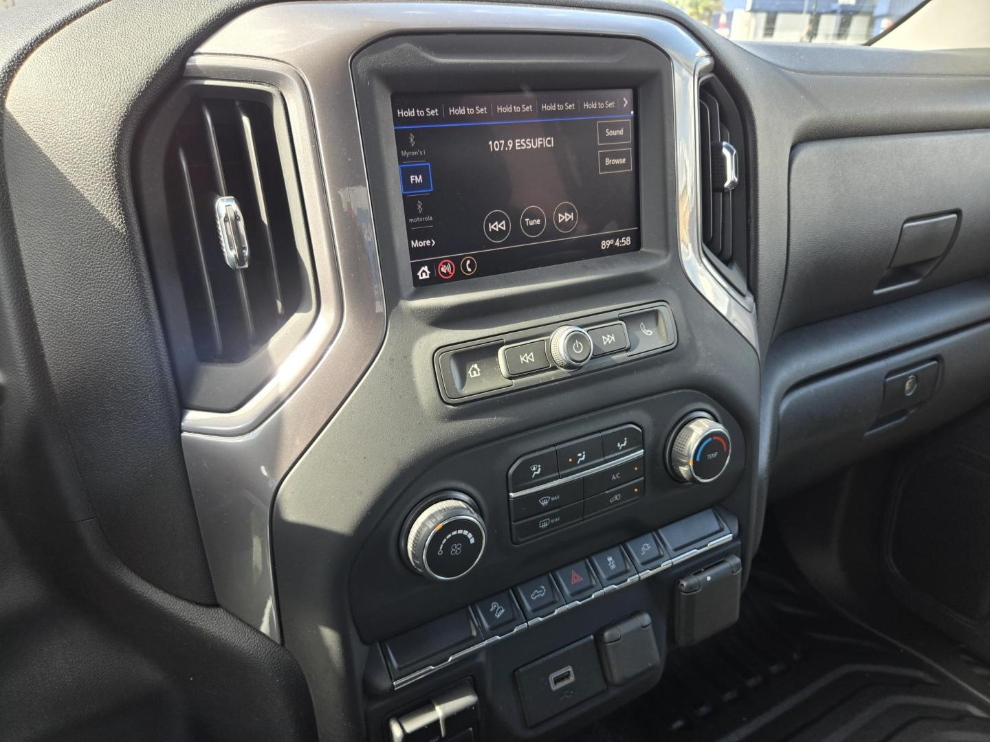 2020 White Chevrolet Silverado 1500 Work Truck Double Cab 4WD (1GCRYAEF8LZ) with an 5.3L V8 OHV 16V engine, 6A transmission, located at 1842 Wirt Road, Houston, TX, 77055, (713) 973-3903, 29.805330, -95.484787 - Photo#18