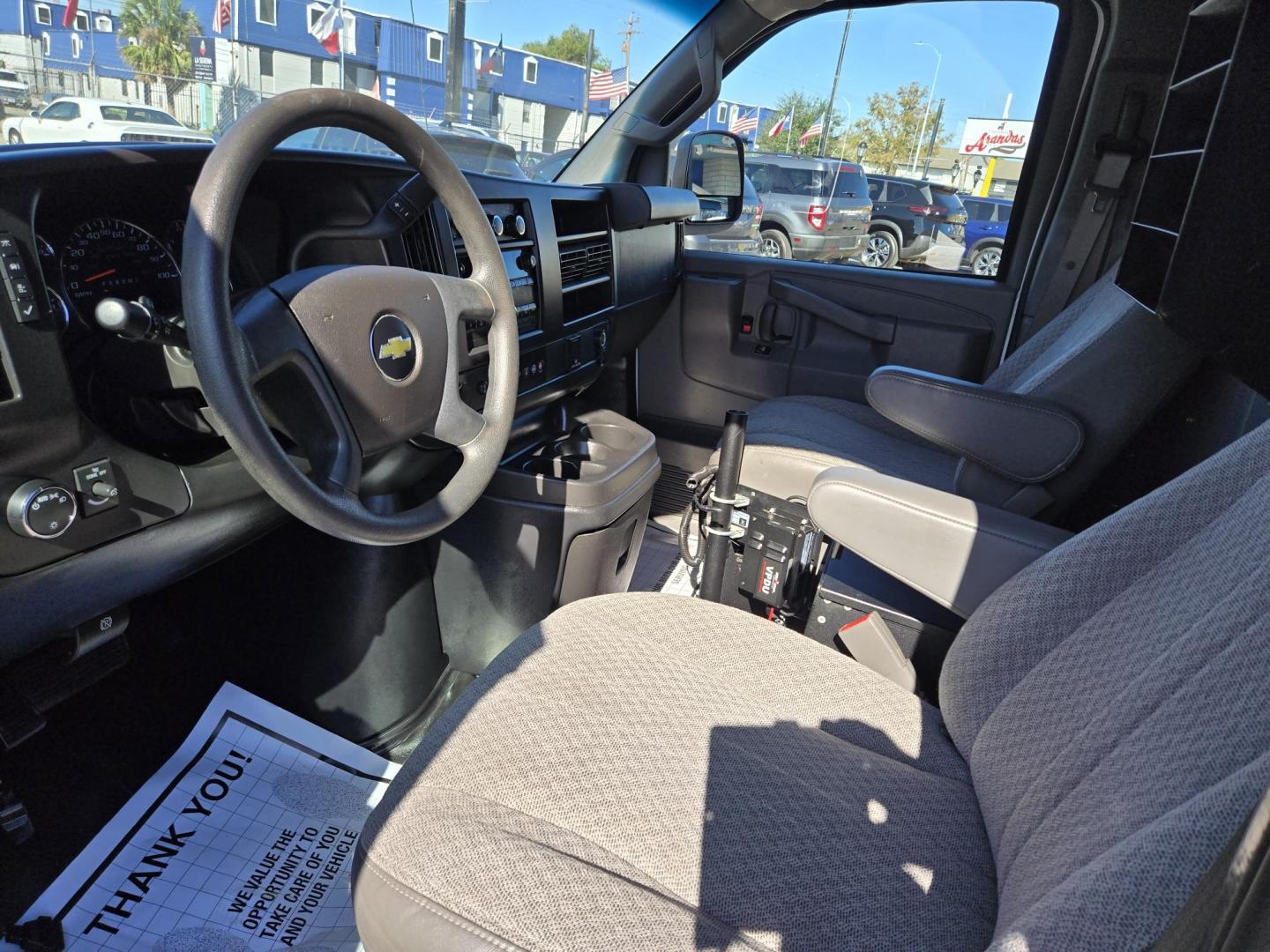 2019 White /Gray Chevrolet Express 2500 Cargo (1GCWGAFG9K1) with an 6.0L V8 OHV 16V FFV engine, 6A transmission, located at 1842 Wirt Road, Houston, TX, 77055, (713) 973-3903, 29.805330, -95.484787 - Photo#8