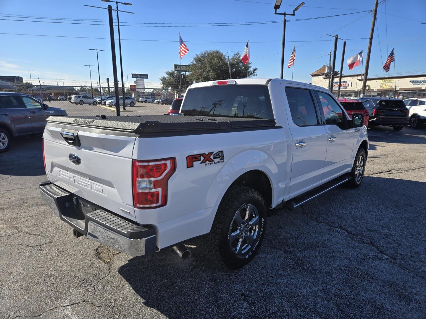 2020 White /Gray Ford F-150 XLT SuperCrew 6.5-ft. Bed 4WD (1FTEW1E42LK) with an 3.5L V6 TURBO engine, 6A transmission, located at 1842 Wirt Road, Houston, TX, 77055, (713) 973-3903, 29.805330, -95.484787 - Photo#4