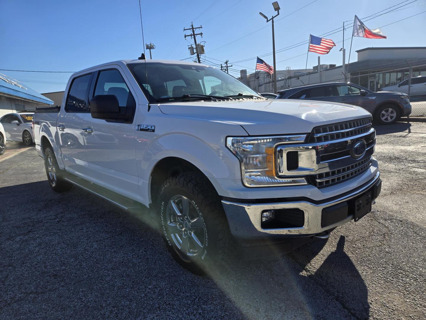 2020 White /Gray Ford F-150 XLT SuperCrew 6.5-ft. Bed 4WD (1FTEW1E42LK) with an 3.5L V6 TURBO engine, 6A transmission, located at 1842 Wirt Road, Houston, TX, 77055, (713) 973-3903, 29.805330, -95.484787 - Photo#6