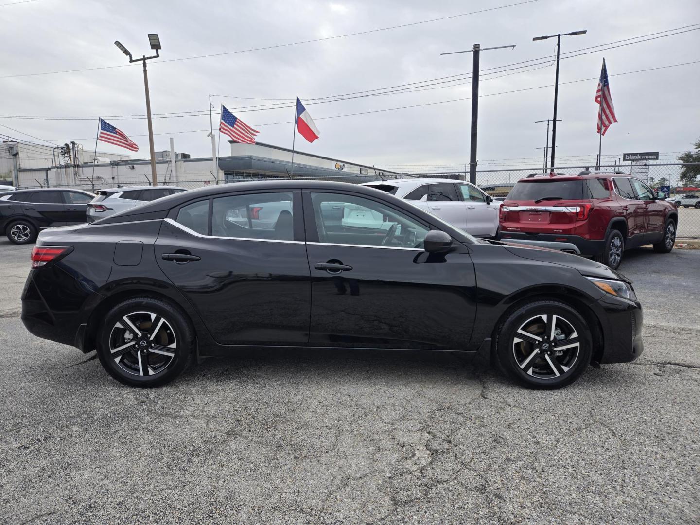 2024 Black /Black Nissan Sentra SV (3N1AB8CV1RY) with an 1.8L L4 SFI DOHC 16V engine, CVT transmission, located at 1842 Wirt Road, Houston, TX, 77055, (713) 973-3903, 29.805330, -95.484787 - Photo#5