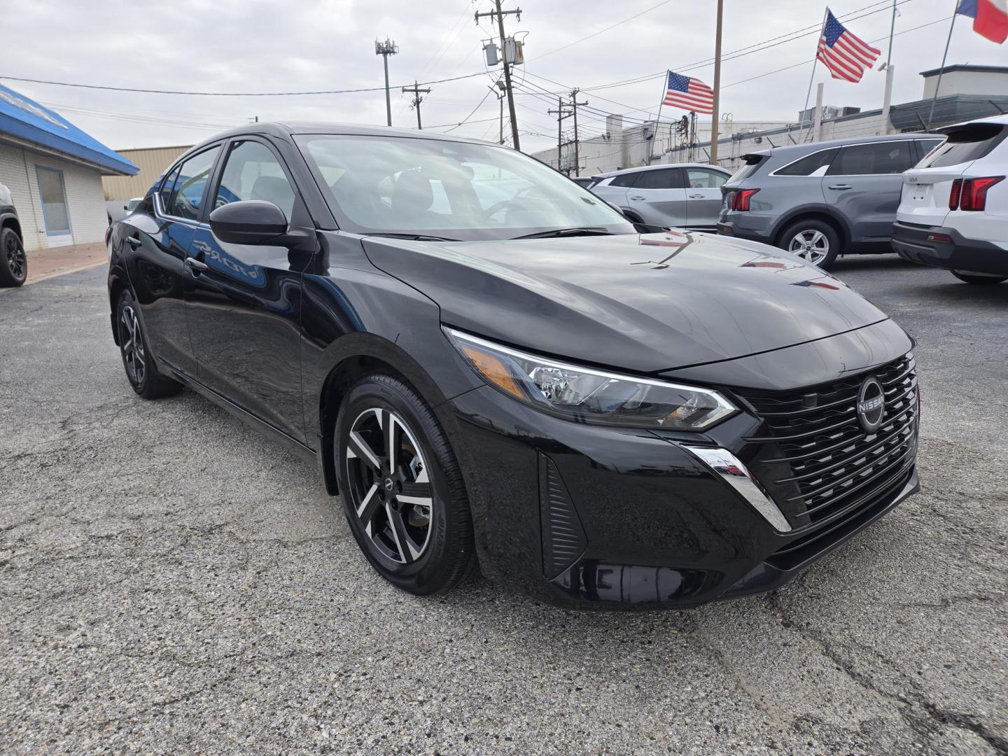 2024 Black /Black Nissan Sentra SV (3N1AB8CV1RY) with an 1.8L L4 SFI DOHC 16V engine, CVT transmission, located at 1842 Wirt Road, Houston, TX, 77055, (713) 973-3903, 29.805330, -95.484787 - Photo#6