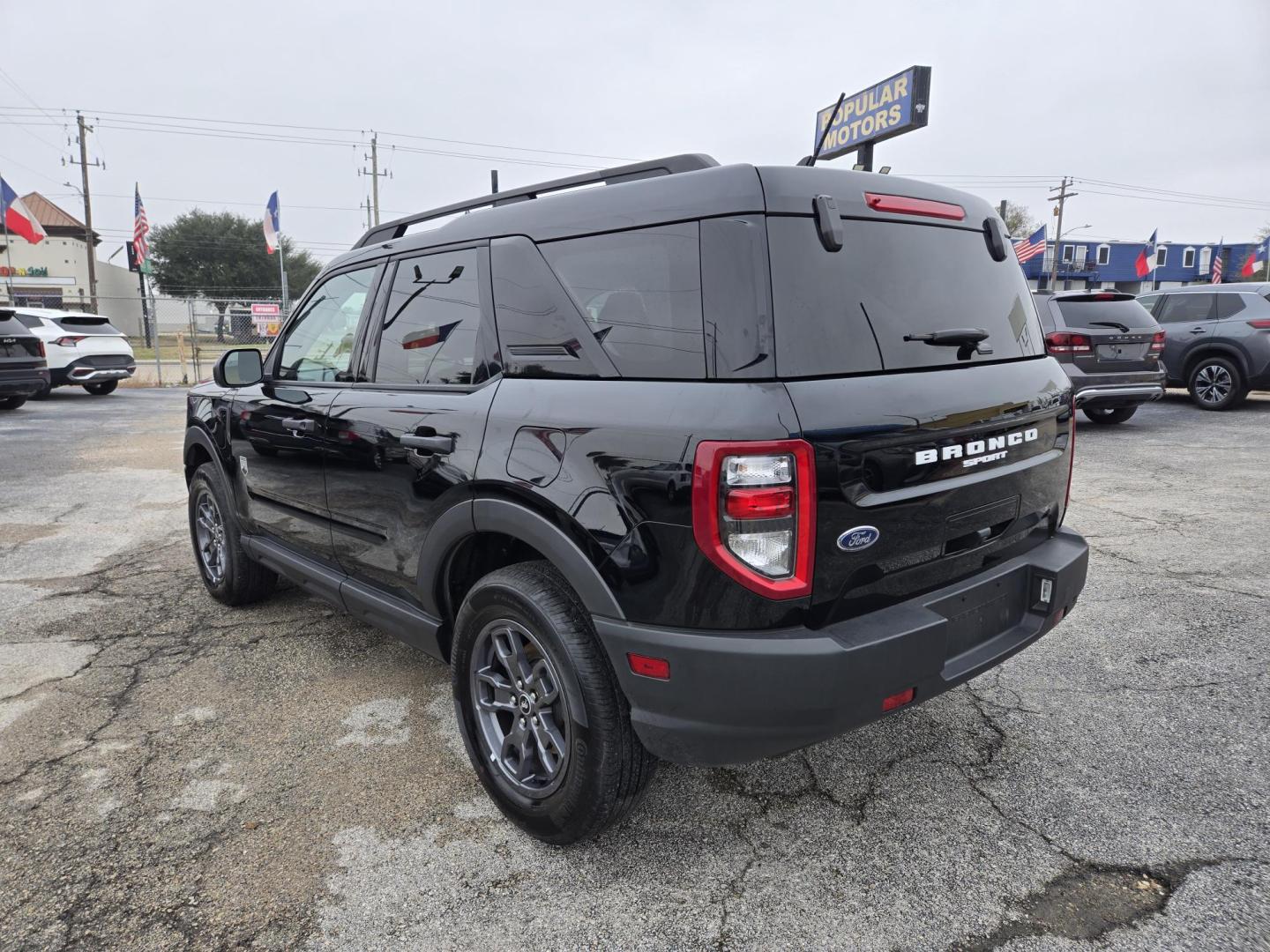 2024 Black /Gray Ford Bronco Sport Big Bend (3FMCR9B64RR) with an 1.5L L3 engine, 8A transmission, located at 1842 Wirt Road, Houston, TX, 77055, (713) 973-3903, 29.805330, -95.484787 - Photo#2